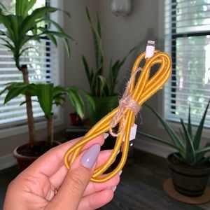 Handmade Mustard Apple Charger